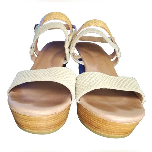 Ugg Lira Mar Leather Sandals, Womens 6 - Picture 3 of 10